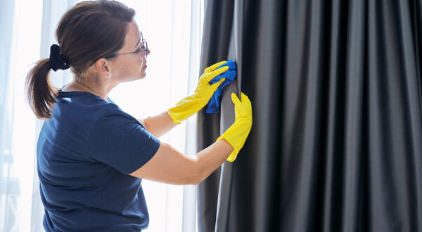 cleaning-curtain